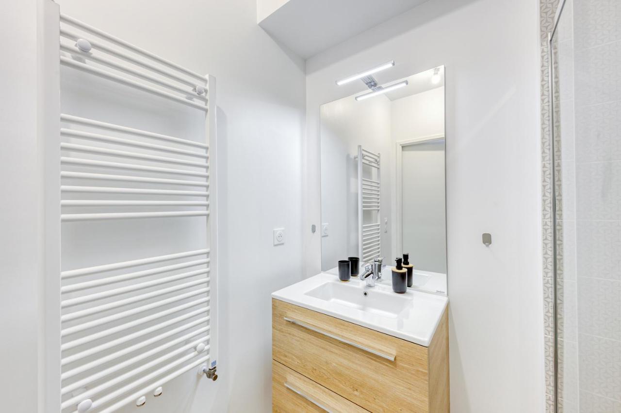 Apartmán Cinema Moon Luxury - Gare 3Min - Proche Paris Massy  Exteriér fotografie